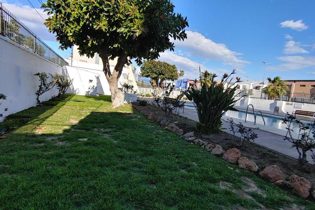 Precioso Apartamento Frente A La Playa Torre Del Mar Exterior photo