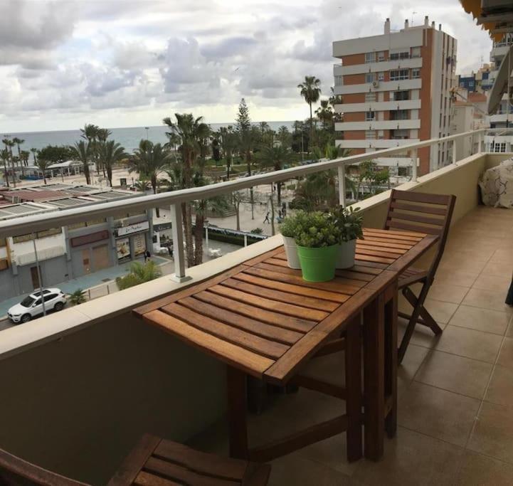 Precioso Apartamento Frente A La Playa Torre Del Mar Exterior photo
